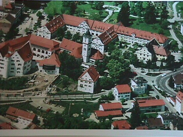 AULHOFG.JPG (74312 Byte)